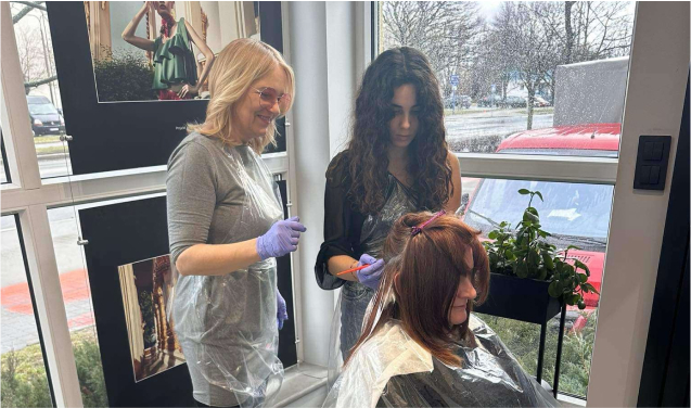 Photo d'élève pendant leur Erasmus coiffure en Espagne